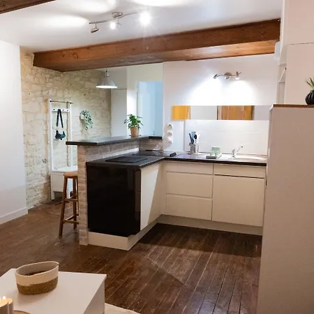 Appartamento Plein Cœur Historique De - Quartier Animé - Au Pied Des Boutiques, Bars Et Restaurants *