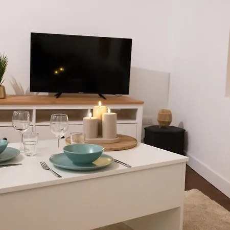 Plein Cœur Historique De - Quartier Animé - Au Pied Des Boutiques, Bars Et Restaurants